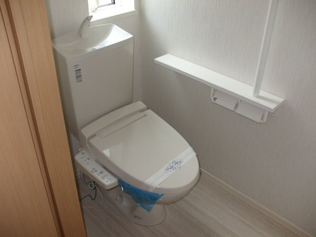 Meguro 3chome House toilet